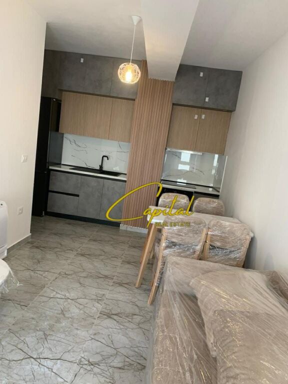 APARTAMENT ME QIRA 1+1 LAPRAKE 45.000 LEKE