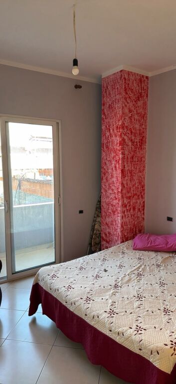 Qera | Shtëpi private 3 + 1 | Selitë | 400 €/muaj