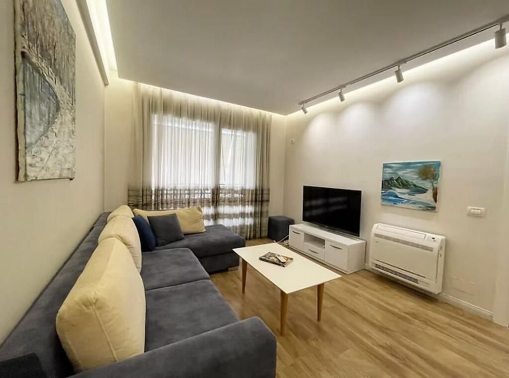 2+1 apartment for sale at Kika 2 near Komuna e Parisit.