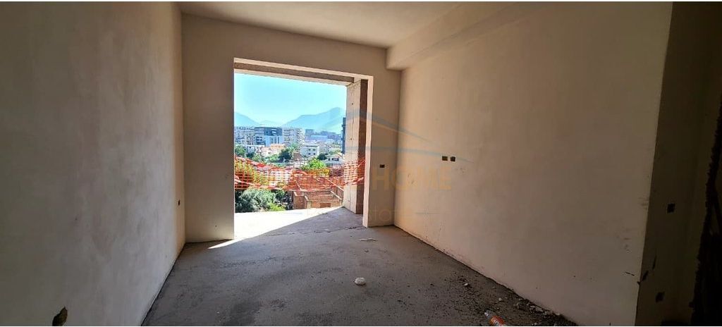 In vendita, Appartamento 2+1+2, Residenza River Side, Via Kavaja, Tirana