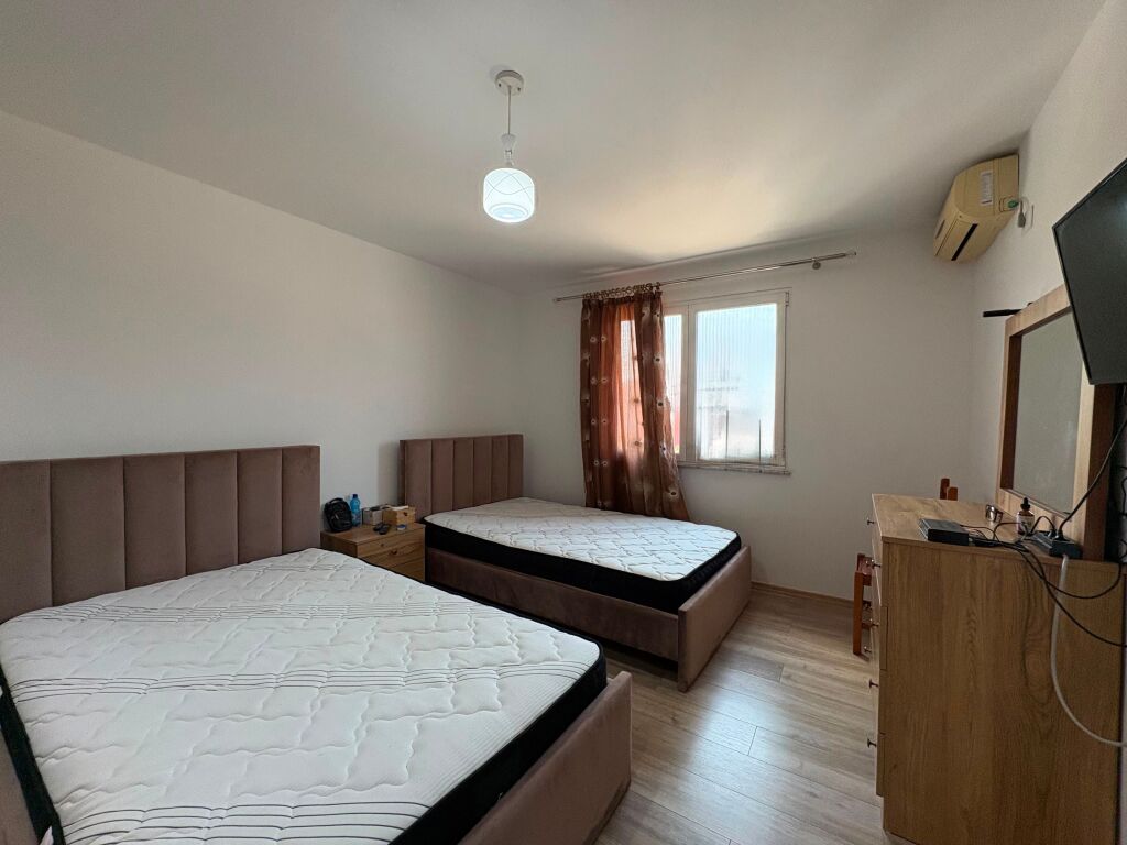 EKSKLUZIVE ✅Shitet apartament 1+1 te Rruga Irfan Tomini!
