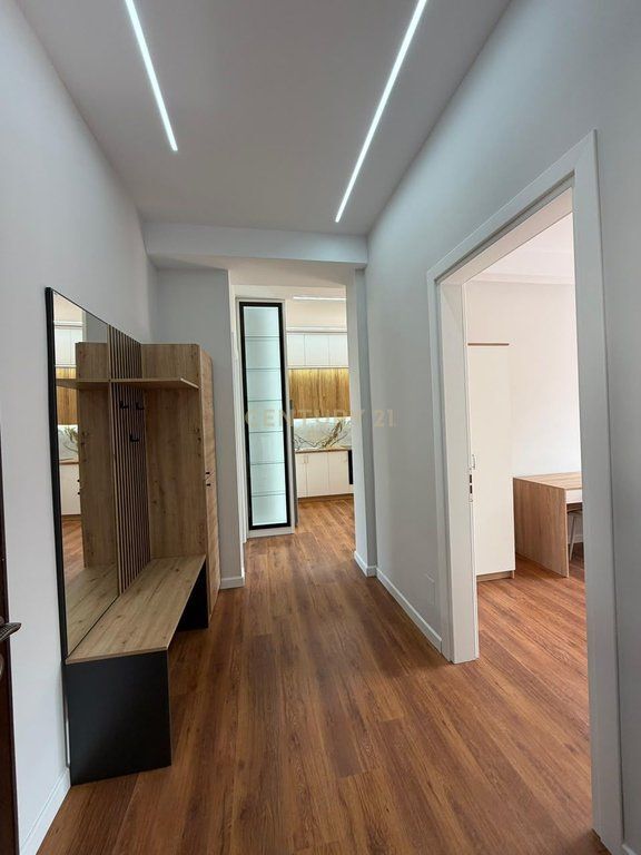Appartamento 2+1+2 in affitto nel Centro di Durazzo! 700 € /Mese