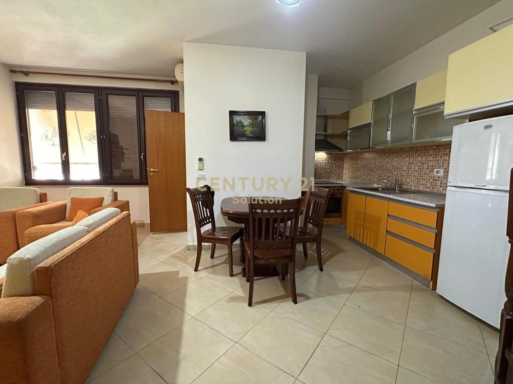 DUPLEX 1+1 FOR RENT NEAR THE PARK OF THE PARIS COMMUNE!