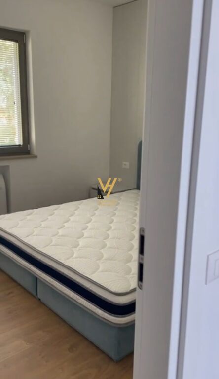 JEPET APARTAMENT 2+1+2+BLK ME QERA TE UJI I FTOHTE, VLORE 1.350 EURO