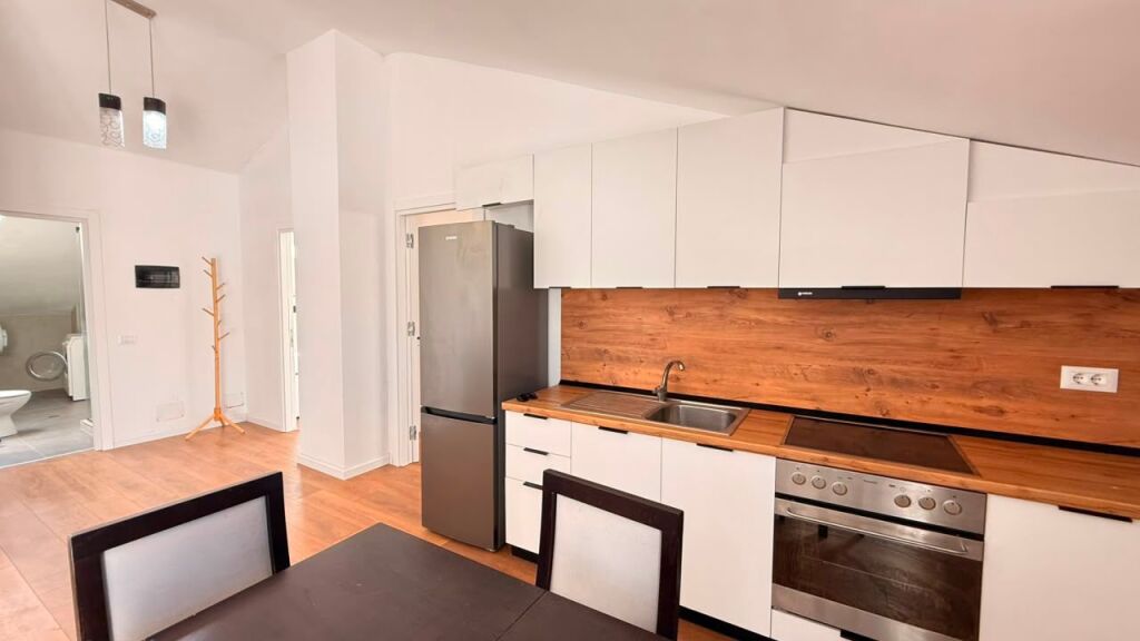 Apartament 2+1 me qira ne Fresk