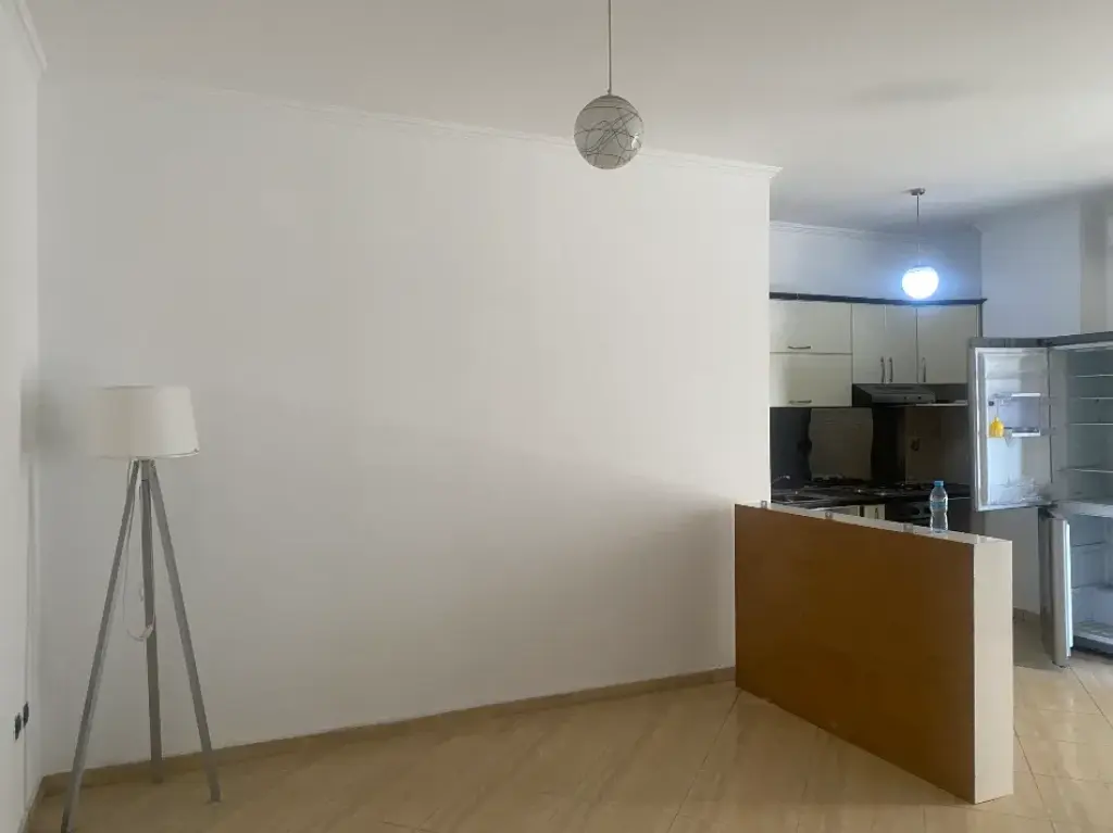 Affitto | Apartament 2 + 1 | Brryli | 700 €/mese