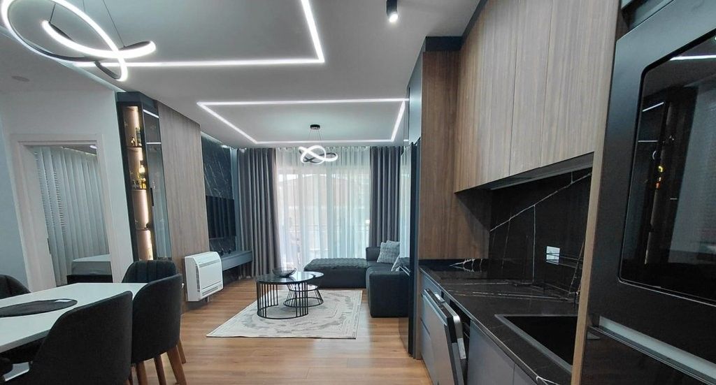 JEPET APARTAMENT 2+1+2 TEK ISH FUSHA!