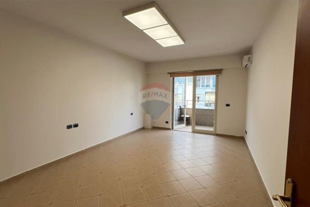 Office for rent, Myslym Shyri