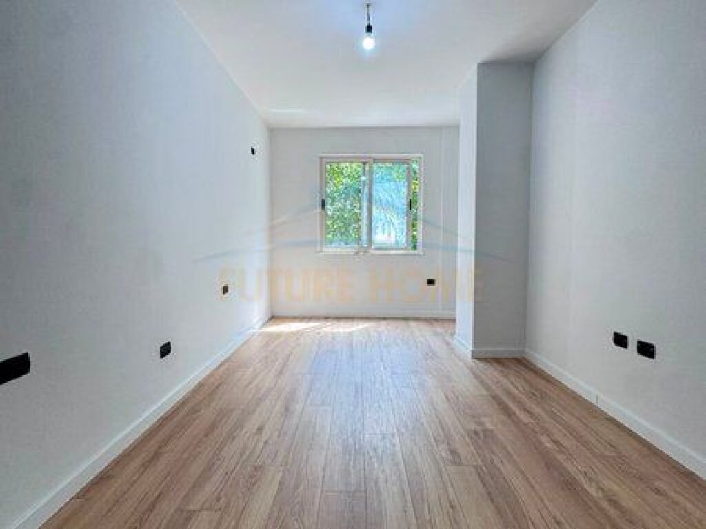Shitet, Apartament 2+1+2, Don Bosko, Tiranë