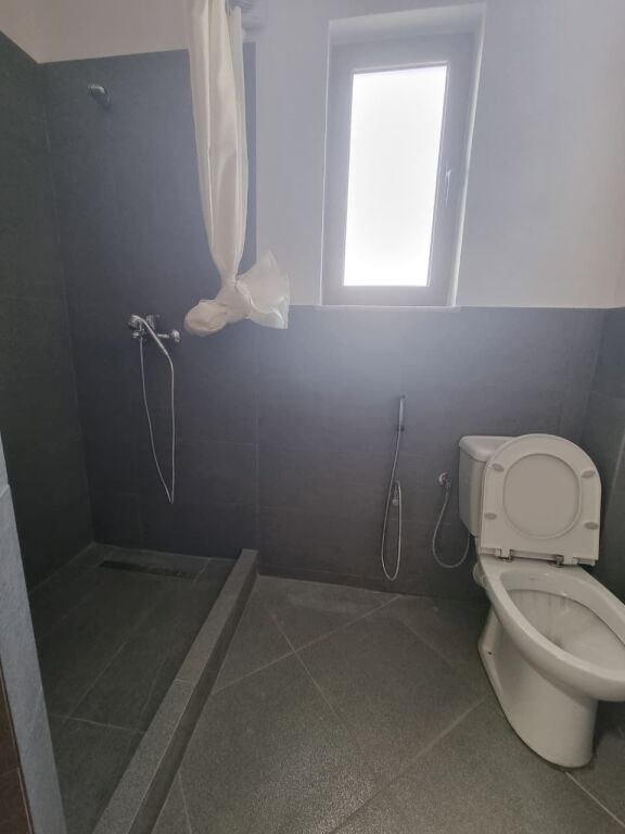 Jepet ap me qera 1+1 📍Ne fillim te Shkozes,   