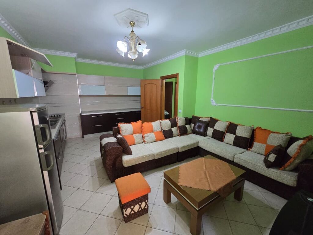Apartament 2+1+2 me Qira Astir Rruga Mikel Maruli
