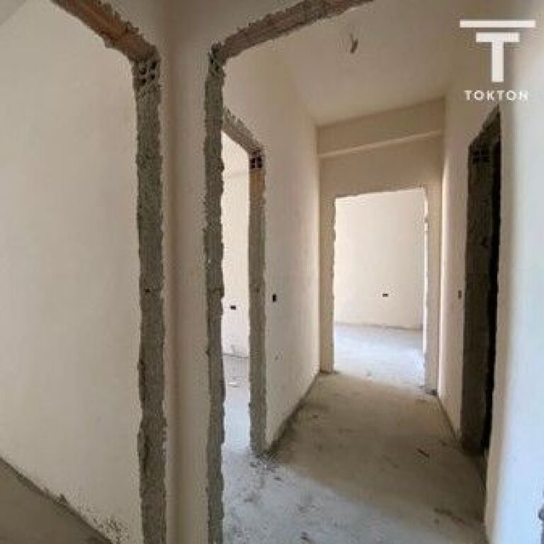 SHITET, APARTAMENT 3+1+2, RIVERSIDE RESIDNECE, RRUGA: "STAVRI THEMELI", TIRANË