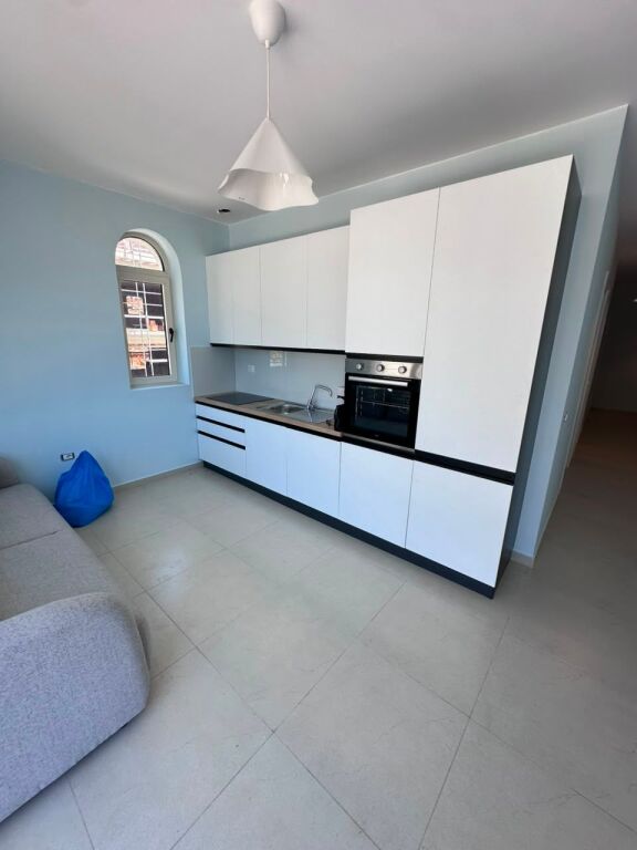 SHITET APARTAMENT 2+1 NE SANTORINI VILLAGE, DHERMI