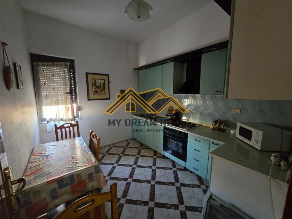 VENDESI APPARTAMENTO 3+1+DEPOSITO+GARAGE EX QUARTIERE