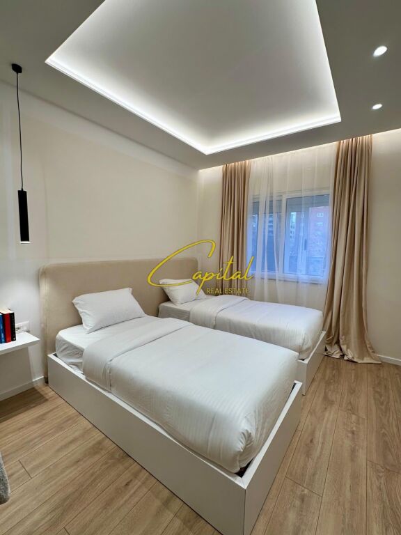 APARTAMENT ME QIRA 2+1 BULEVARDI BAJRAM CURRI 70.000 LEKE