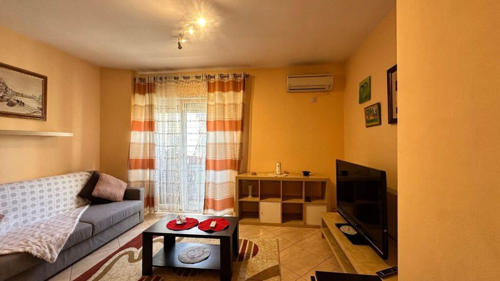 🏡 Jepet me Qira Apartament 1+1 – Tek ATSH, Bulevardi Zhan D'Ark