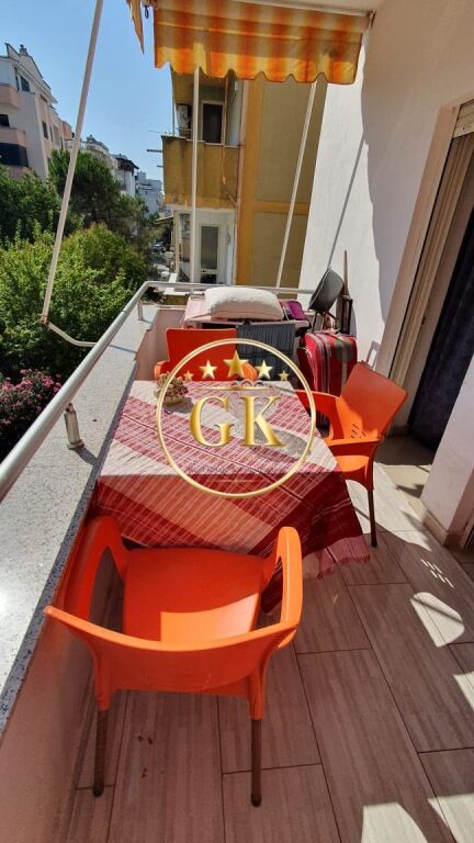 🏡 APARTAMENT ME QERA  PLAZH DURRES VIJE  E PARE