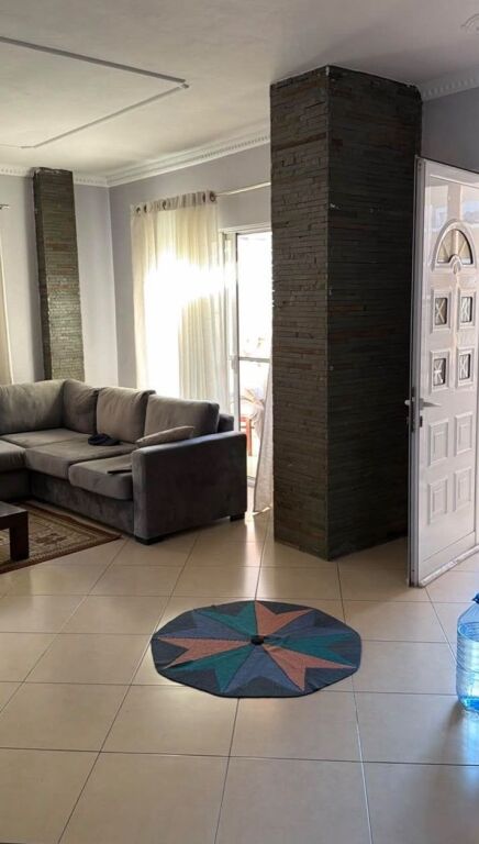 📌 JEPET ME QERA SHTËPI PRIVATE 3+1 – SELITE