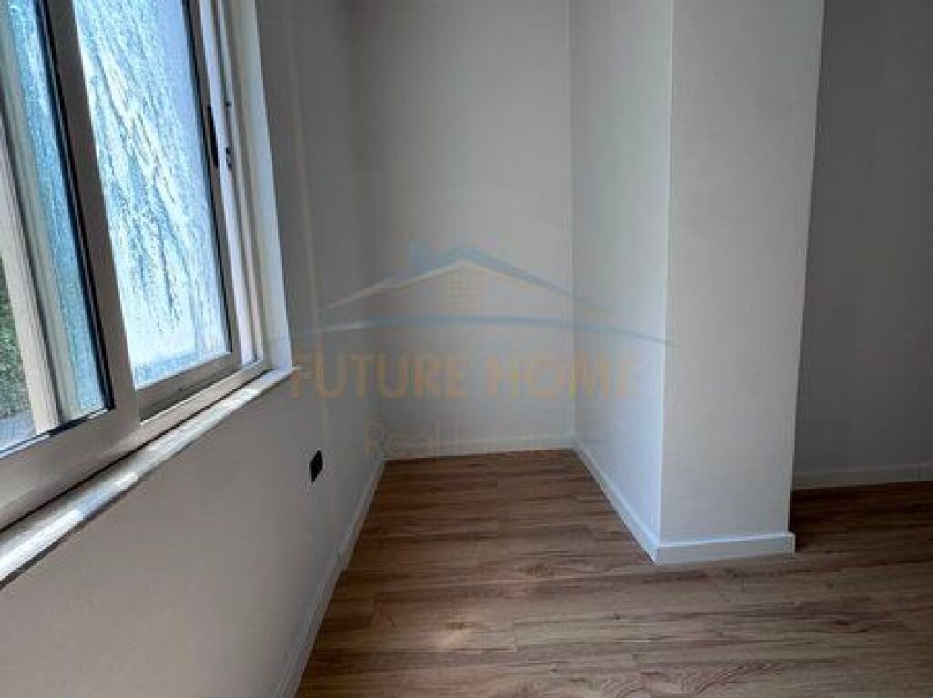 Shitet, Apartament 2+1+2, Don Bosko, Tiranë