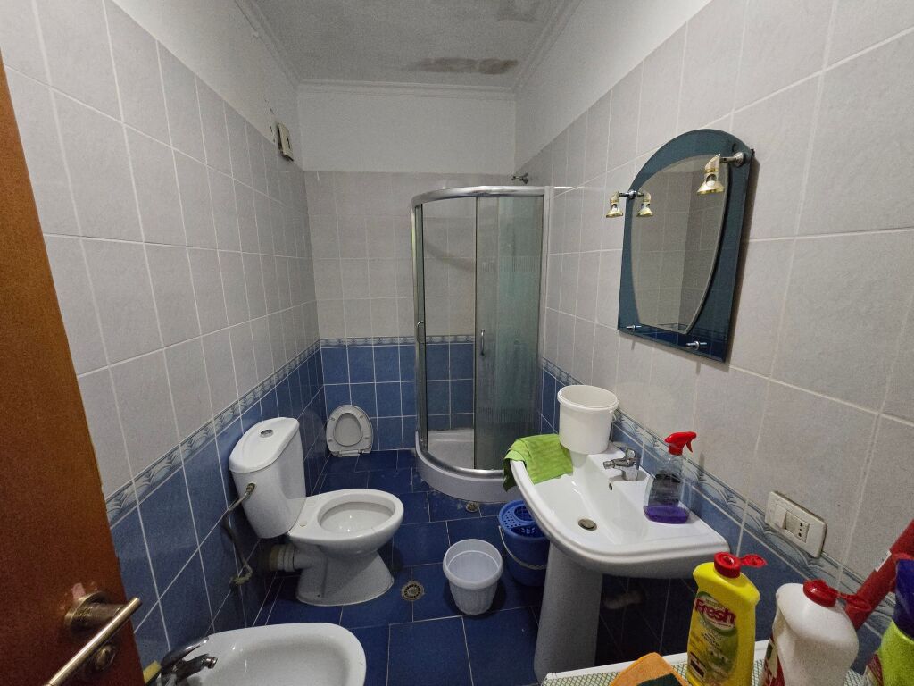 Apartament 2+1+2 me Qira Astir Rruga Mikel Maruli