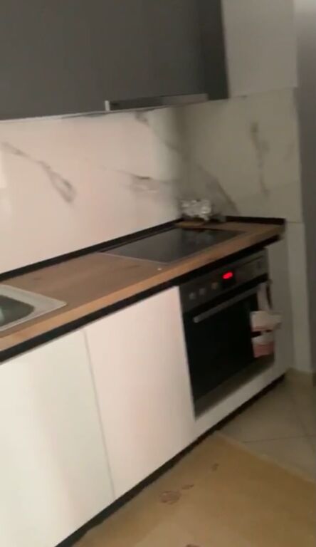 Appartamento 1+1 in affitto, Astir vicino a Optika Luani 400 mila lek vecchi