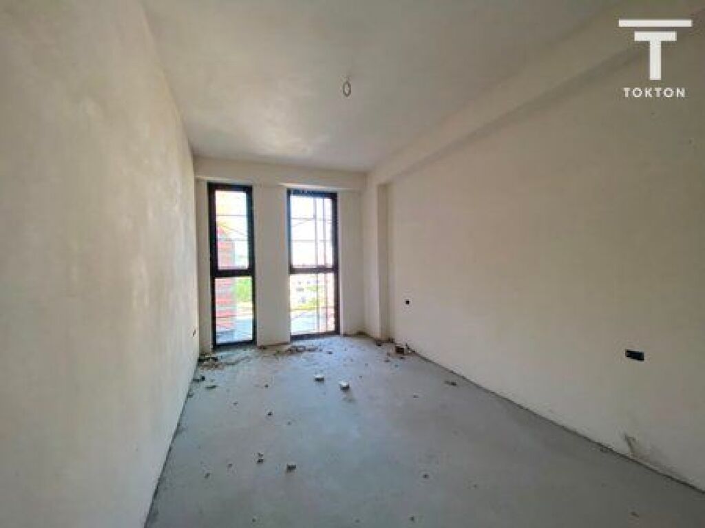 SHITET, APARTAMENT 3+1+2, RIVERSIDE RESIDNECE, RRUGA: "STAVRI THEMELI", TIRANË