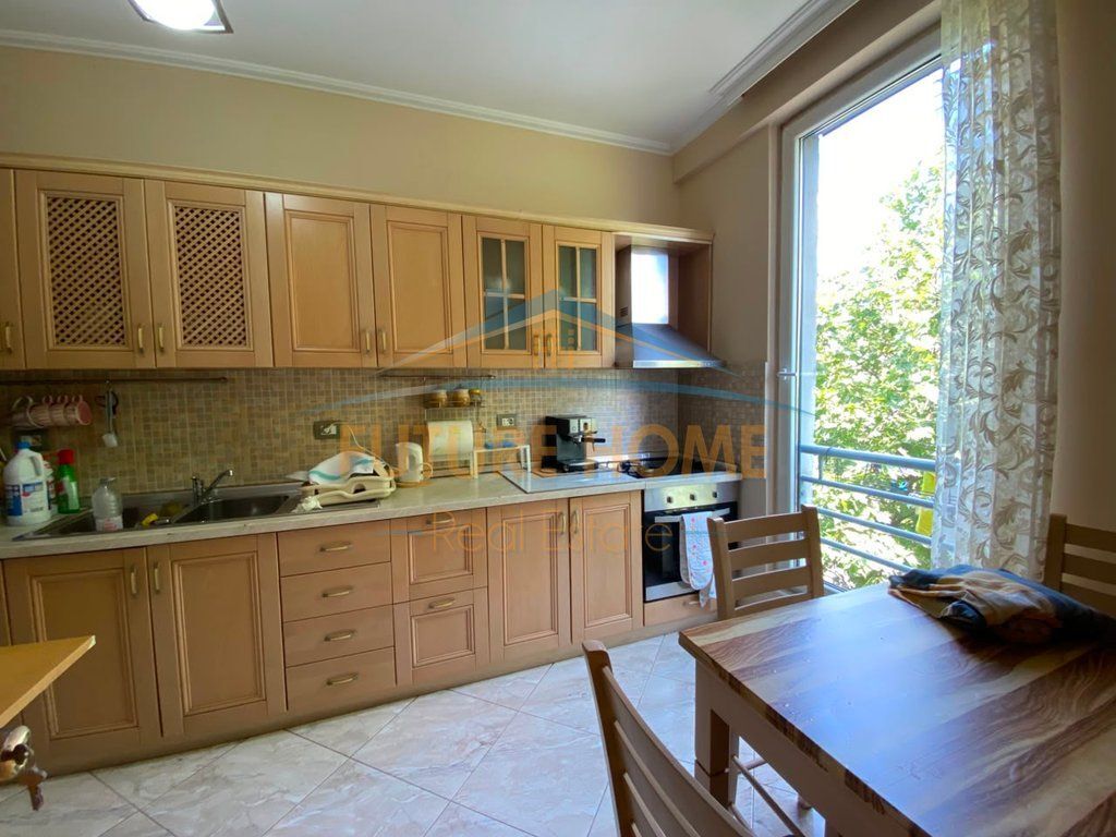 Qira, Apartament 1+1, Laprake 500 €