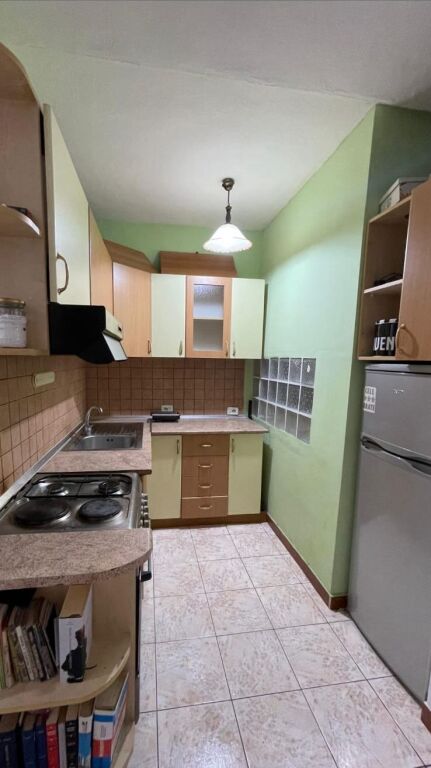 Appartamento 1+1 in affitto, via Myslym Shyr Him Kolli 500 Mila leke