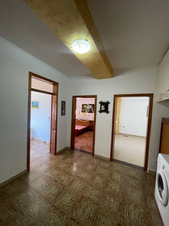 🏡 APARTAMENT ME QERA 2+1 – PRANË UJËSJELLËSIT, DURRËS