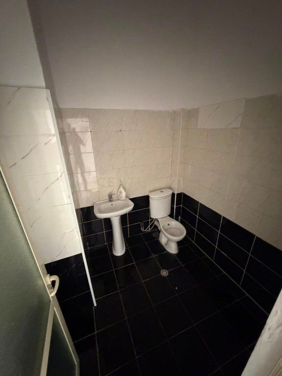 Ambient Biznesi me Qira tek Ish-Rajon, Durrës 500 € /Muaj