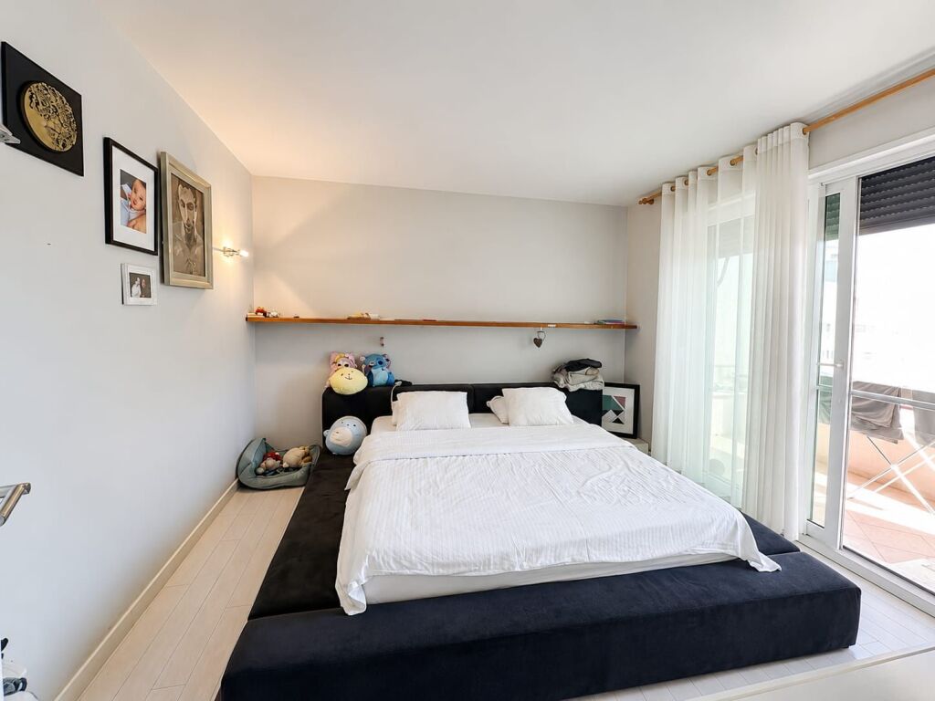 Jepet me Qira Apartament 2+1 – Pranë Stadiumit Arena, Tiranë