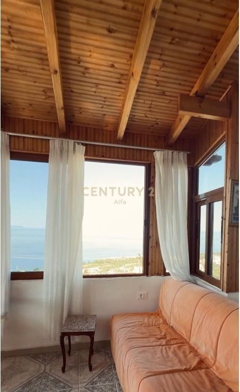 Villa for sale in Dhërmi – Ideal investment opportunity!