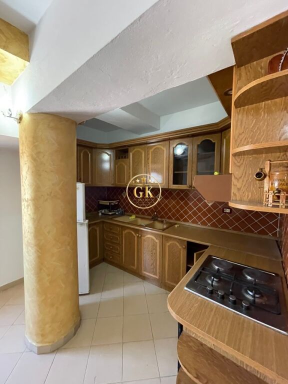 🏡 APARTAMENT ME QERA 2+1 – PRANË UJËSJELLËSIT, DURRËS