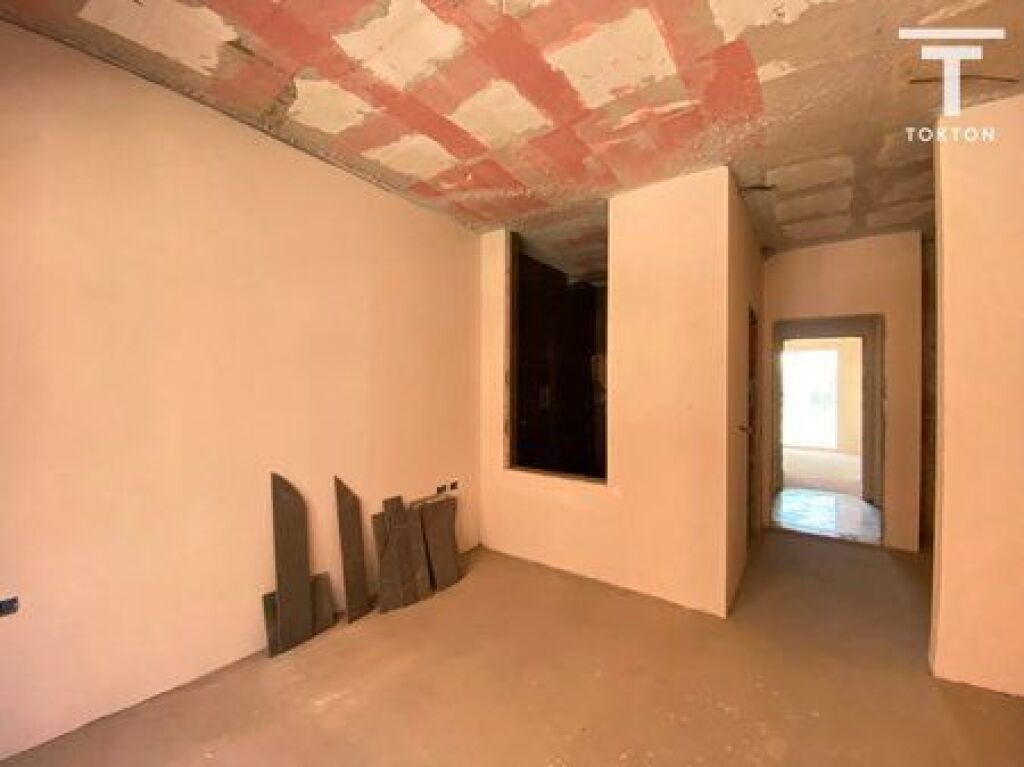 QIRA, AMBIENT BIZNESI, WHITE PALACE RESIDENCE, PASKUQAN