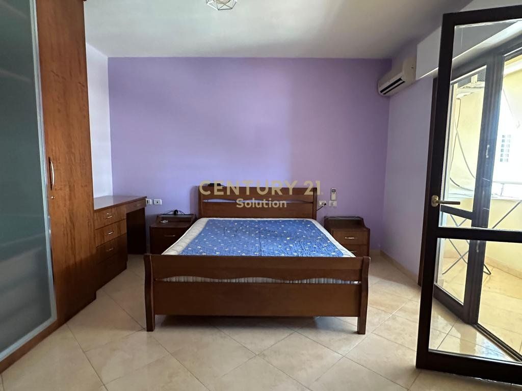 DUPLEX 1+1 FOR RENT NEAR THE PARK OF THE PARIS COMMUNE!