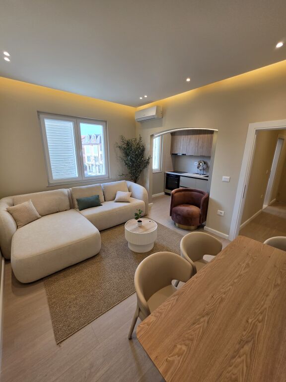 Apartament 2+1 per qira te Brryli !