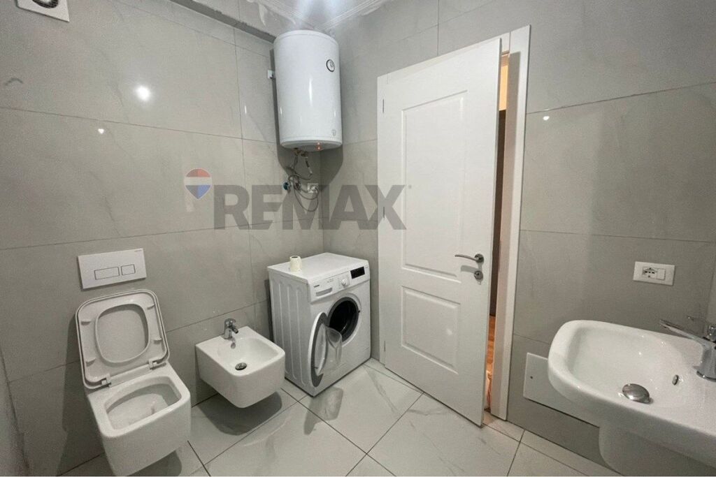 JEPET ME QIRA APARTAMENT 1+1 NË ASTIR