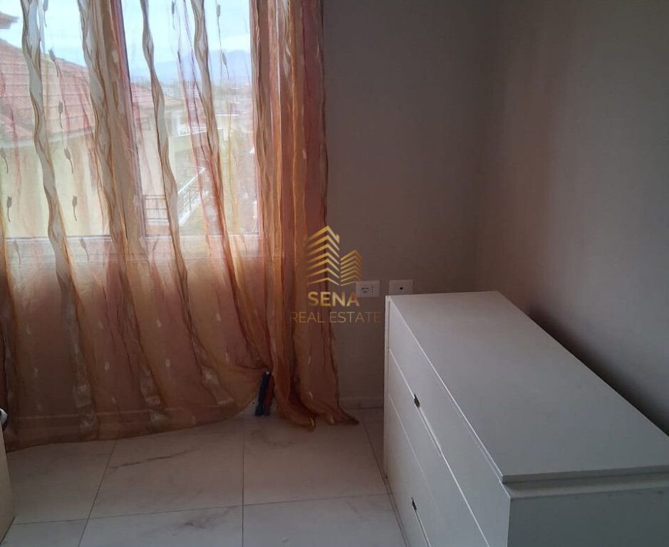 Affitto, Ingresso Privato 3+1+Blk, Via Elbasan, 55.000 Lek/Mese