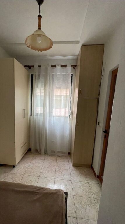 Appartamento 1+1 in affitto, via Myslym Shyr Him Kolli 500 Mila leke