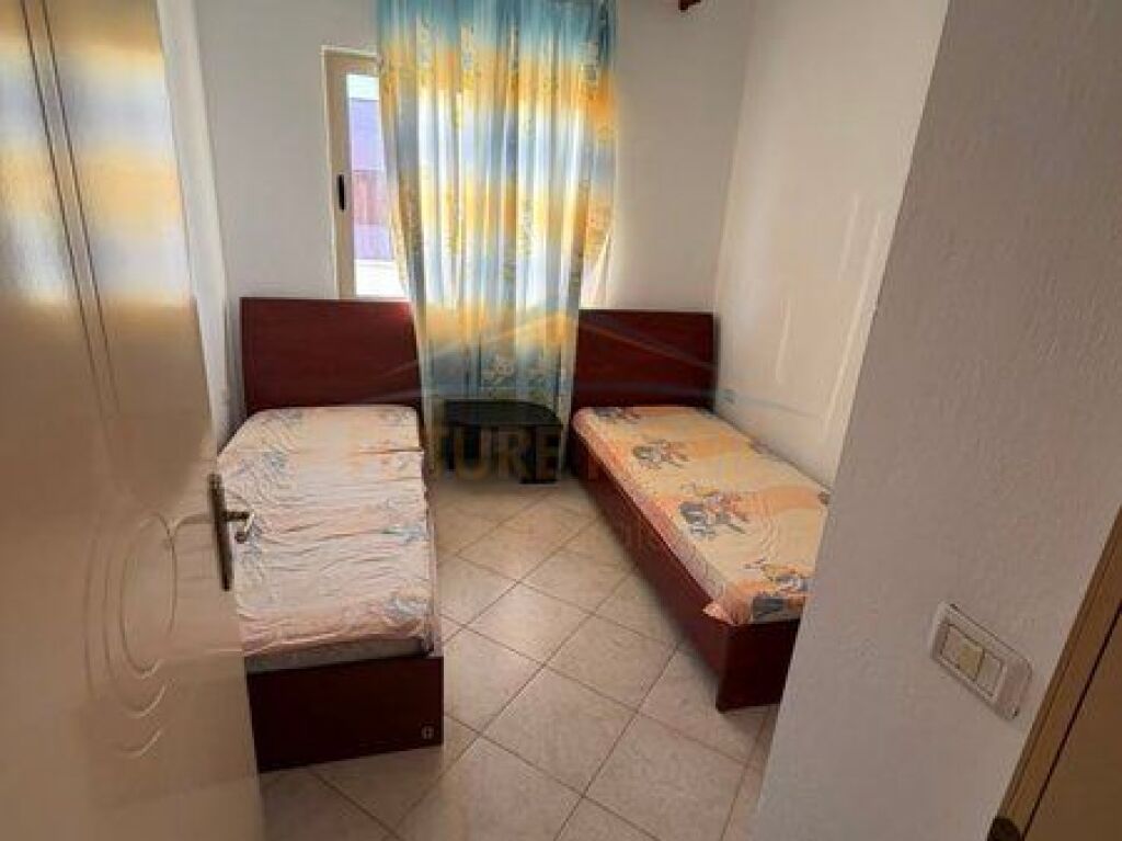 Shitet Apartament 2+1, Misto Mame