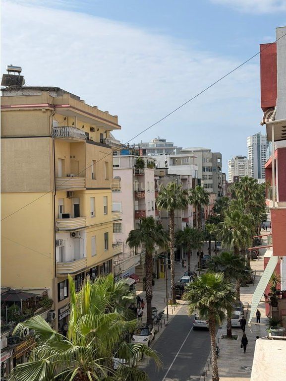 Appartamento 2+1+2 in affitto nel centro di Durazzo!