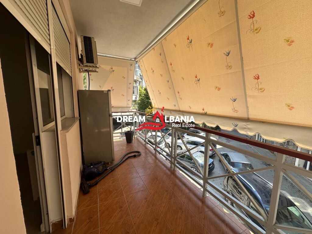 Ufficio in affitto in via Lidhja e Prizrenit a Garda, Tirana (ID 42215485)