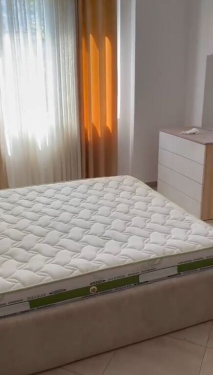 In affitto Appartamento 2+1, Viale Astir vicino a Optika Luani  450 mila lek vecchi
