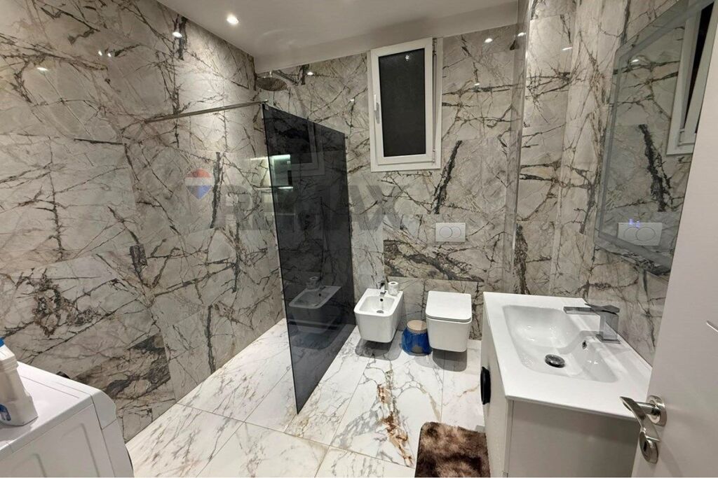 Apartament 2+1 per qira ne Selite.