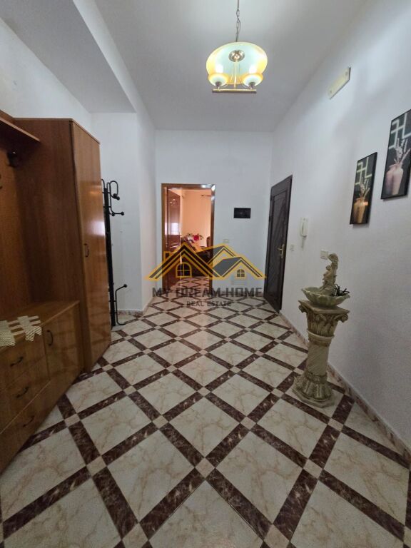 VENDESI APPARTAMENTO 3+1+DEPOSITO+GARAGE EX QUARTIERE