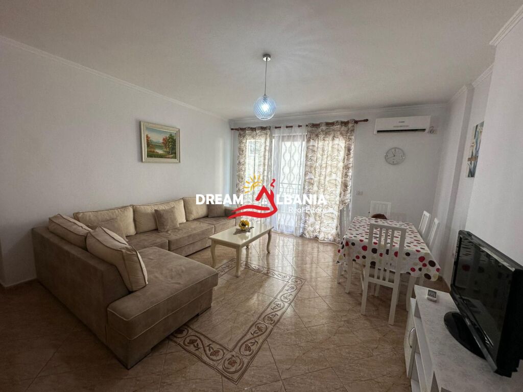 Affitto, ID 4221332, Appartamento 2 + 1, Via di Kavajes, Tirana
