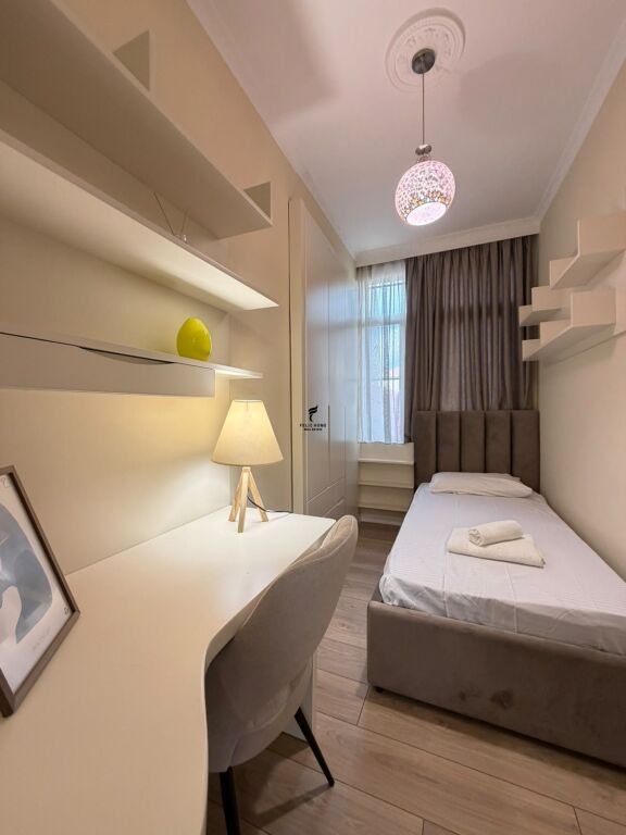 APARTMENT FOR RENT 3+1+2 VASIL SHANTO 120,000 LEKE FH-83899