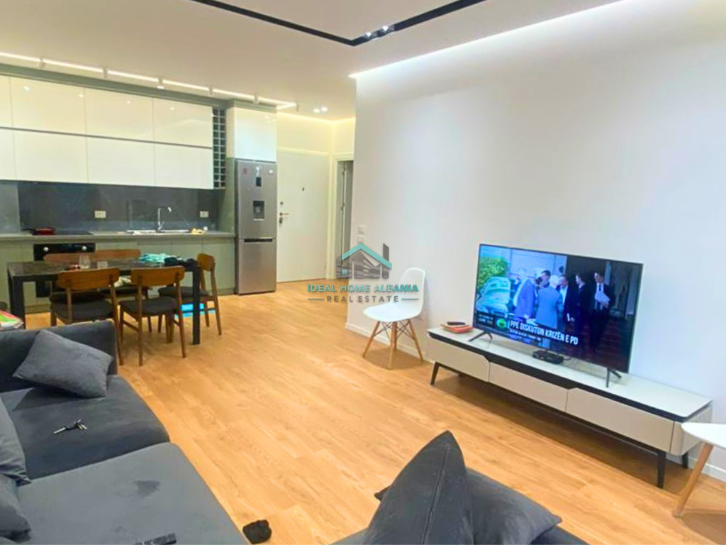 Apartament 1+1 me Qera – Ish Kombinati, Vlorë