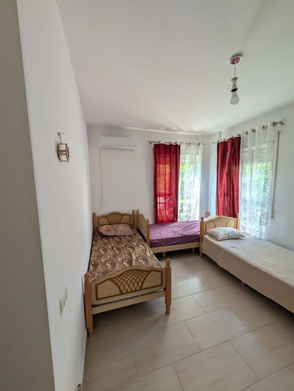 Qera | Apartament 1 + 1 | Rruga 5 Maji | 400 €/muaj