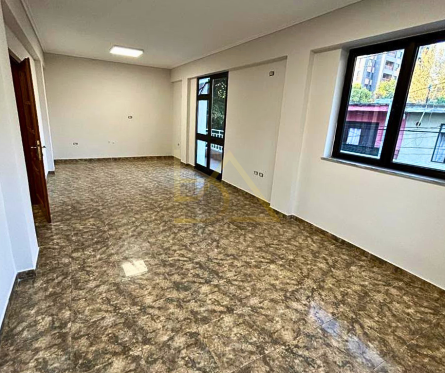 Apartment 3+1 for Rent – New Bazaar, Tirana